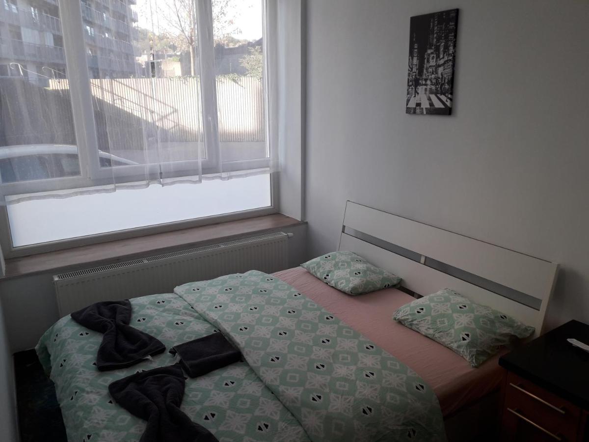 Leonard Room Liege Bilik gambar